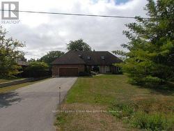 43 HELEN AVENUE Markham, ON L3R 1J6