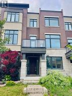 95 CARRVILLE WOODS CIRCLE Vaughan, ON L6A 1S2