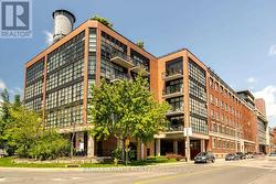 523 - 68 BROADVIEW AVENUE Toronto, ON M4M 2E6