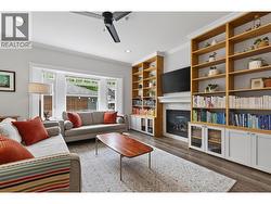 1528 E PENDER STREET  Vancouver, BC V5L 1W1