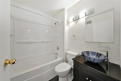 75 Lansdowne Ave, Winnipeg, MB 
