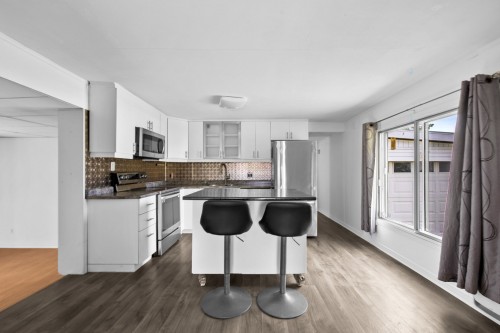 Cuisine - 281 Rue Bayeur, Saint-Cyprien-De-Napierville, QC - Indoor Photo Showing Kitchen