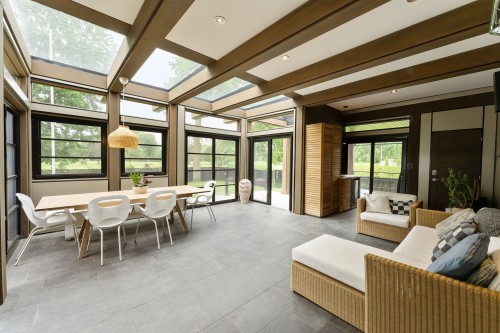 Sun Room - 66 Rue De Coulomb, Saint-Jean-Sur-Richelieu, QC - 