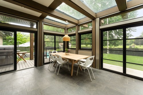 Sun Room - 66 Rue De Coulomb, Saint-Jean-Sur-Richelieu, QC - Indoor