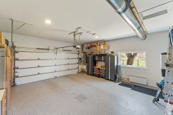 Garage - 