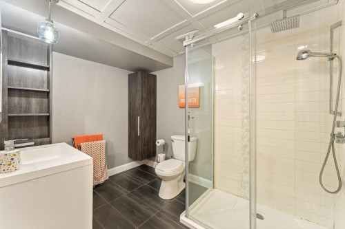 Bathroom - 66 Rue De Coulomb, Saint-Jean-Sur-Richelieu, QC - Indoor Photo Showing Bathroom