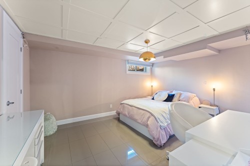 Bedroom - 66 Rue De Coulomb, Saint-Jean-Sur-Richelieu, QC - Indoor Photo Showing Bedroom