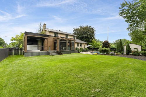Back of Structure - 66 Rue De Coulomb, Saint-Jean-Sur-Richelieu, QC - Outdoor