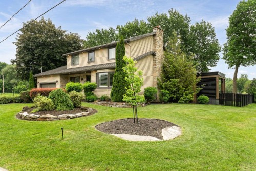 Back of Structure - 66 Rue De Coulomb, Saint-Jean-Sur-Richelieu, QC - Outdoor