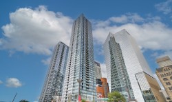 3701-1188 Rue St-Antoine O.  Montréal (Ville-Marie), QC H3C 1B4