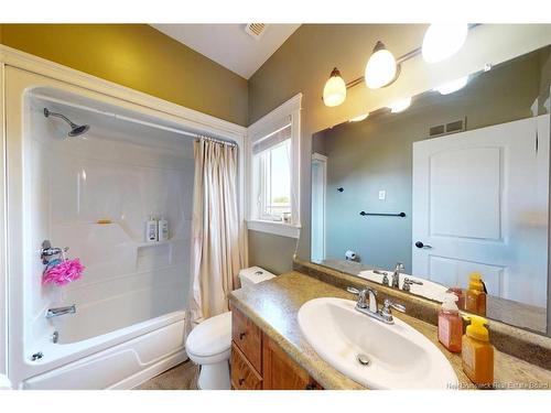 32 Granite Dr, Quispamsis, NB 