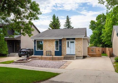 340 Burland AVE  Winnipeg, MB R2N 2R5