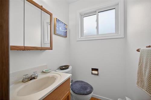 50 Inglis St, Winnipeg, MB 