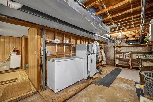 50 Inglis St, Winnipeg, MB 