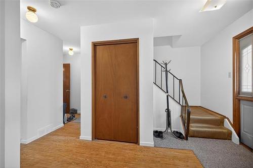 50 Inglis St, Winnipeg, MB 