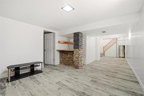 1262 Logan Ave, Winnipeg, MB 
