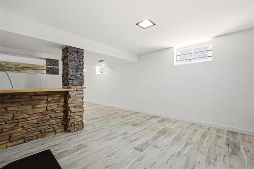 1262 Logan Ave, Winnipeg, MB 