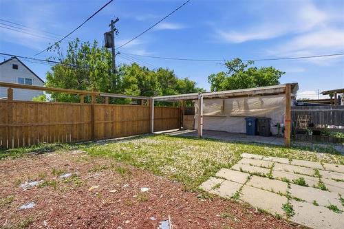 1262 Logan Ave, Winnipeg, MB 