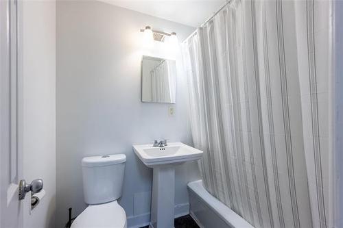 207-118 Scott St, Winnipeg, MB 