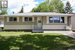 243 Smith STREET N  Regina, SK S4R 3B5