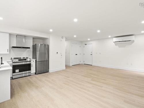 1 5698 Normandy Drive, Halifax, NS 