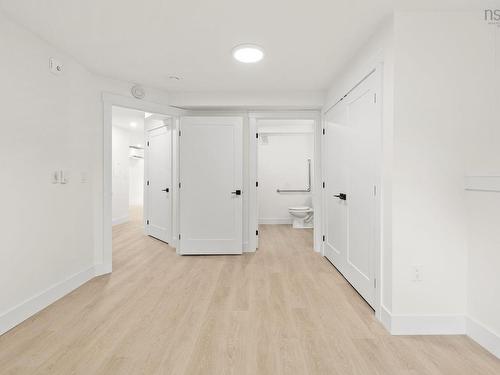1 5698 Normandy Drive, Halifax, NS 