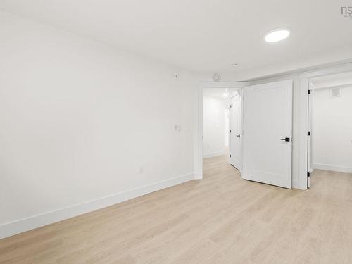 1 5698 Normandy Drive, Halifax, NS 