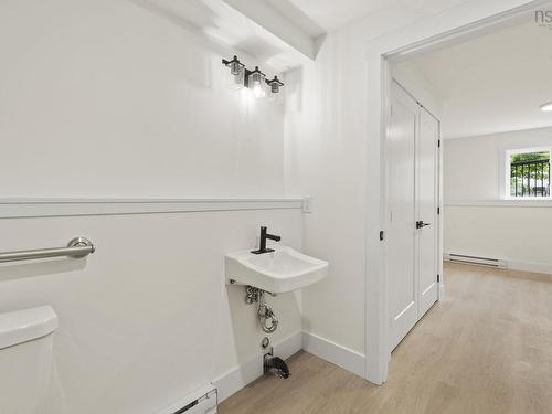 1 5698 Normandy Drive, Halifax, NS 