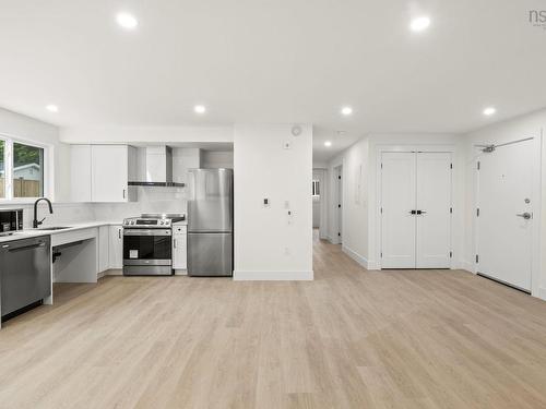 1 5698 Normandy Drive, Halifax, NS 
