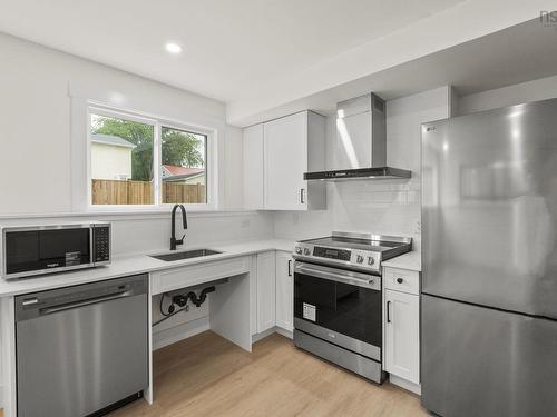 1 5698 Normandy Drive, Halifax, NS 