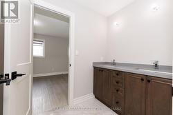 5pc Semi Ensuite Bathroom - 