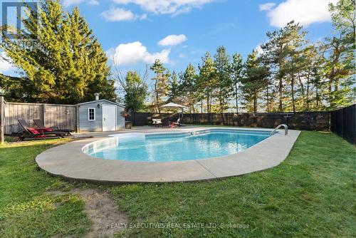 28 Anglican Church Road, Rideau Lakes, ON 