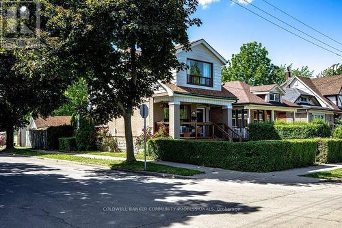 152 LONDON STREET S  Hamilton, ON L8K 2G7