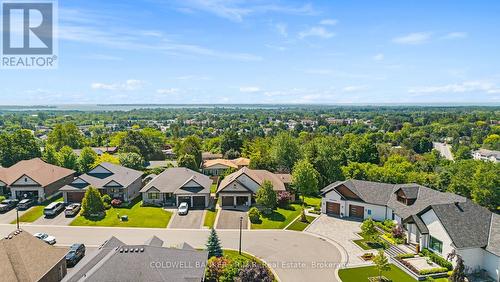 17 Castle Ridge, Brighton, ON 