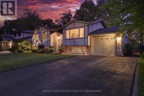 2560 LEPP AVENUE  Niagara Falls (Stamford), ON L2J 3G3