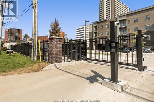 955 OUELLETTE AVENUE Unit# 403 , Windsor, Ontario N9A 4J5 2