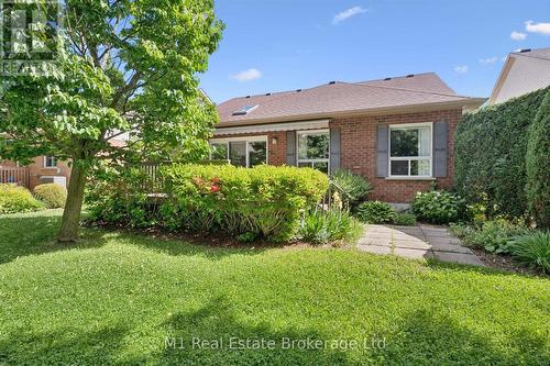 55 Honeysuckle Drive, Guelph (Village By The Arboretum), ON - Outdoor