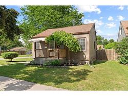 1904 WESTCOTT Windsor, ON N8W 4K4