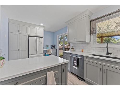 464 Oak, Windsor, ON 