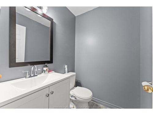 464 Oak, Windsor, ON 
