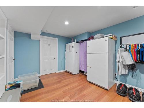 464 Oak, Windsor, ON 