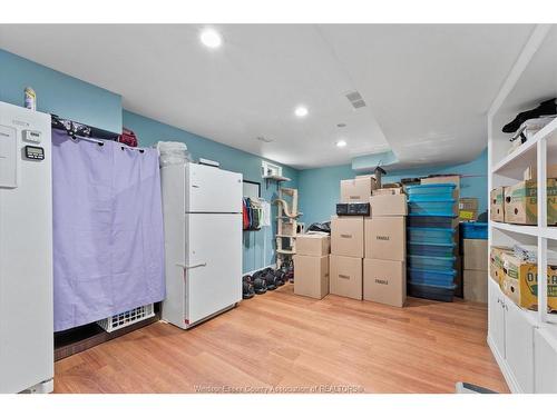464 Oak, Windsor, ON 