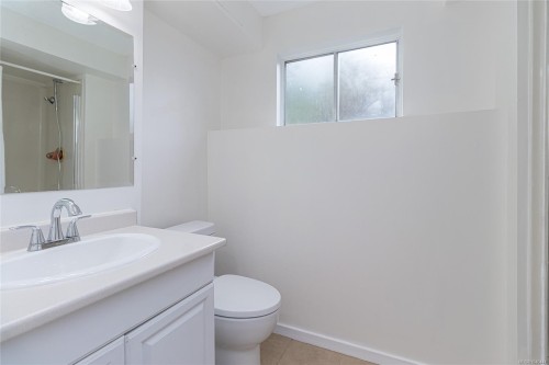 1476 Tatlo Rd, Crofton, BC 