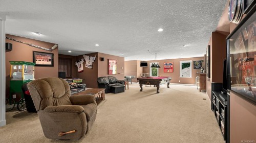 641 Colby Rd, Comox, BC 