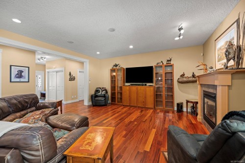 641 Colby Rd, Comox, BC 