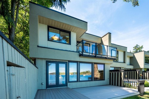 #16-2330 Harbour Rd, Sidney, BC 