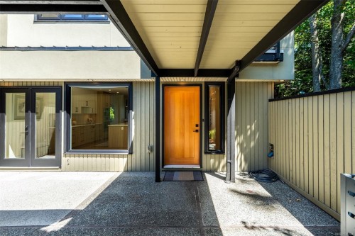 #16-2330 Harbour Rd, Sidney, BC 