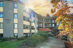 #108-1149 Rockland Ave Victoria, BC V8V 4T5