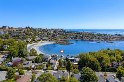 157 Robertson St Victoria, BC V8S 3X3