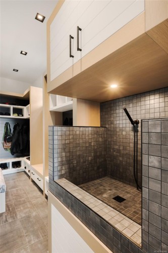 1424 Pinehurst Pl, Langford, BC 